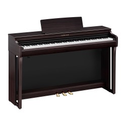 Piano numérique Yamaha Clavinova CLP825.