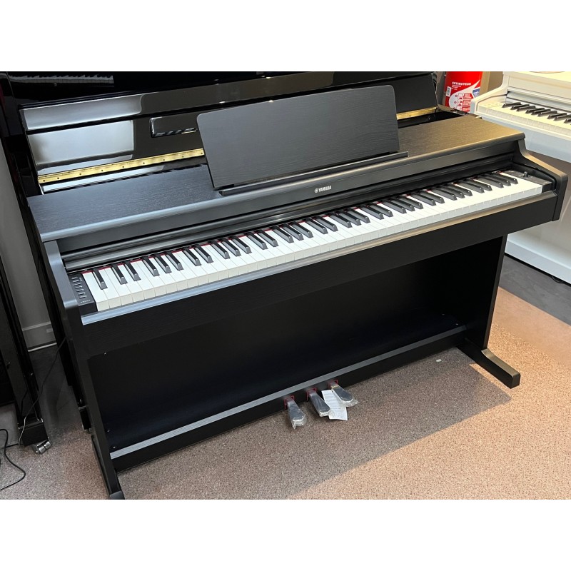 YDP165B - Yamaha Arius piano numérique d'occasion