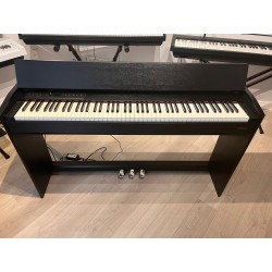 F701 B - piano numérique d'occasion ROLAND